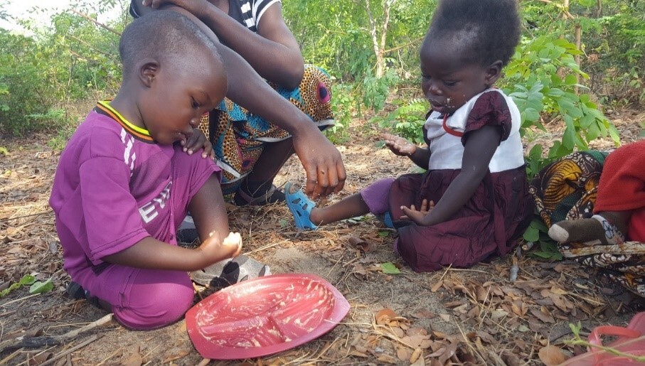 Richard enjoying food at a cooking demonstration Richard enjoying food at a cooking demonstration